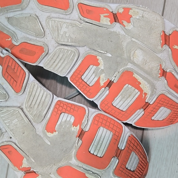 Hoka One One Women's Bondi 7 Athletic Running Shoes Sneakers Sz 6 - Picture 12 of 14